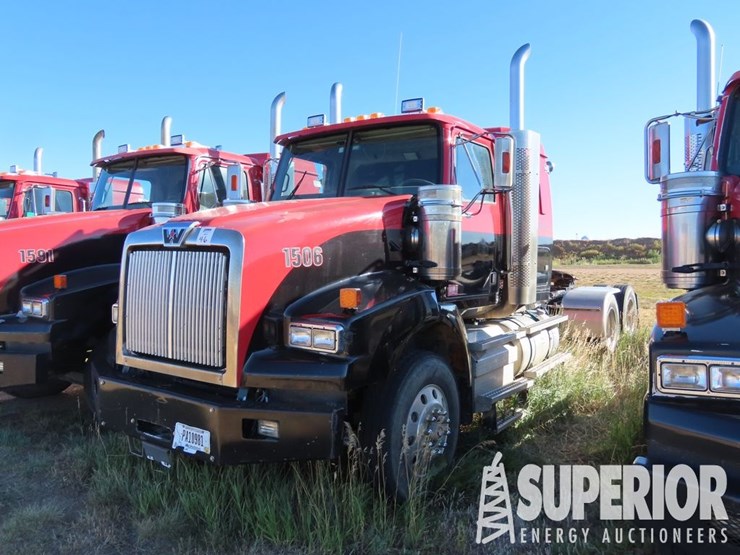 2013-western-star-4900-image-1