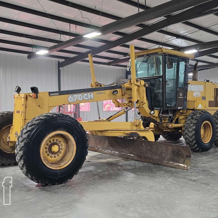 2006 DEERE 670CH II