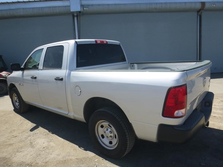 2017-dodge-1500-image-4