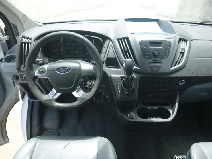 2019-ford-transit-image-9