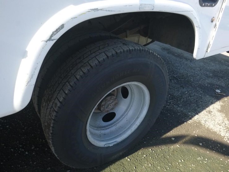 2002-ford-f350-image-14