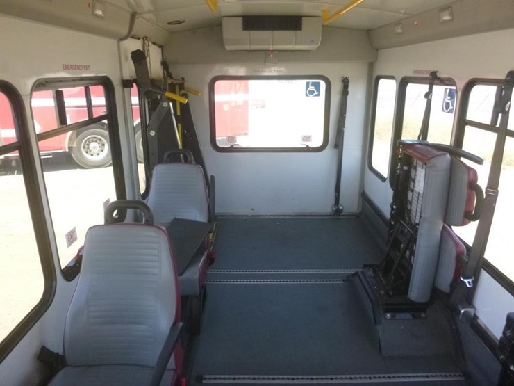 2019-ford-transit-image-7