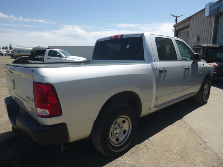 2017-dodge-1500-image-3