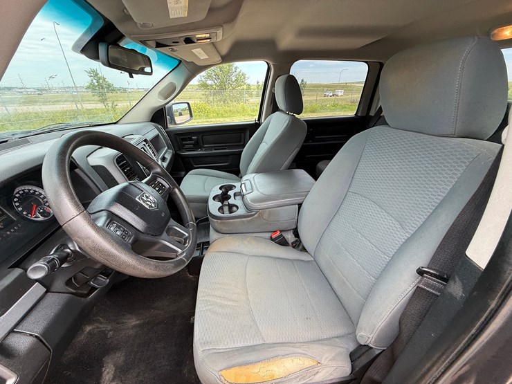 2014-dodge-1500-image-14