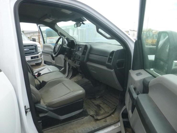 2020-ford-f250-image-6