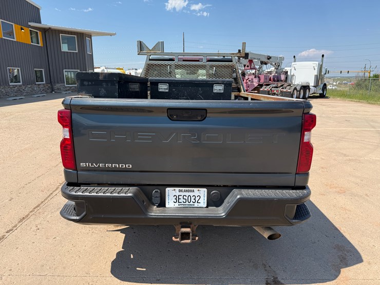 2020-chevrolet-silverado-2500hd-image-7