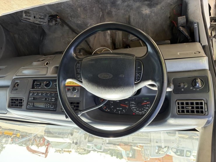 2002-ford-f350-image-15