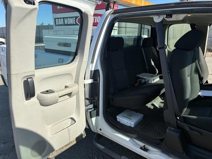 2012-gmc-sierra-2500-image-14