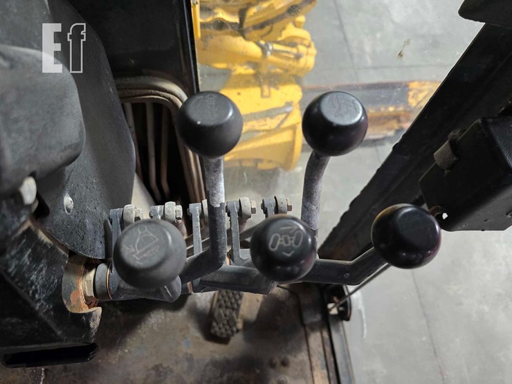 2006-deere-670ch-ii-image-21