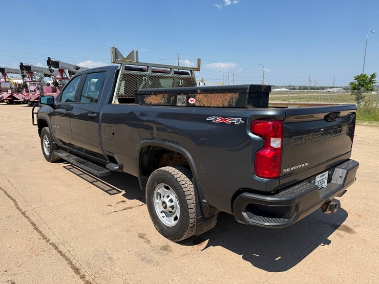 2020-chevrolet-silverado-2500hd-image-9