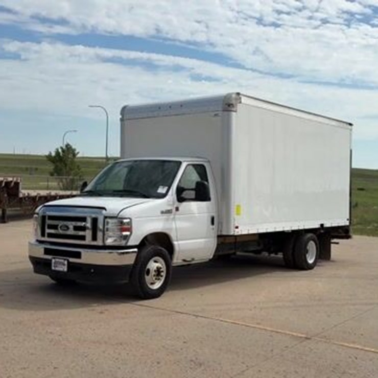 2022 FORD CARGO