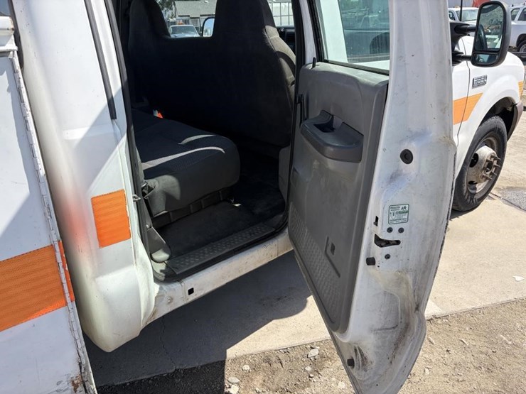 2002-ford-f350-image-11
