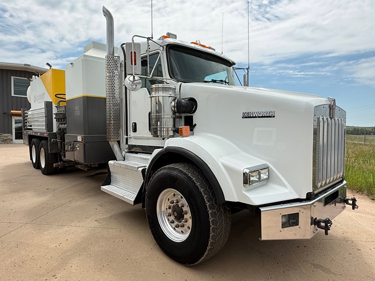 2012-kenworth-t800-image-4