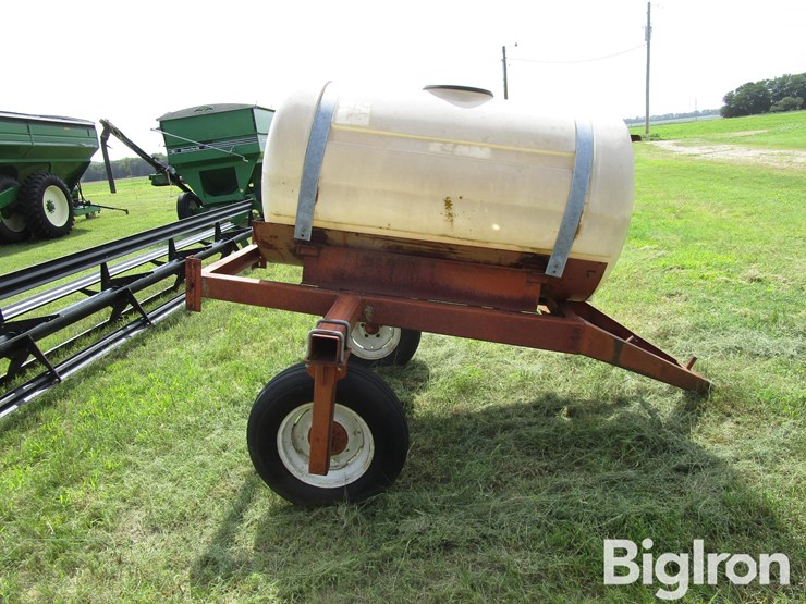 sprayer-tank-on-trailer-image-4