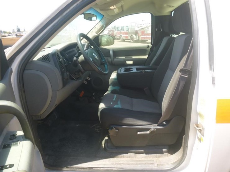 2007-chevrolet-2500-image-9