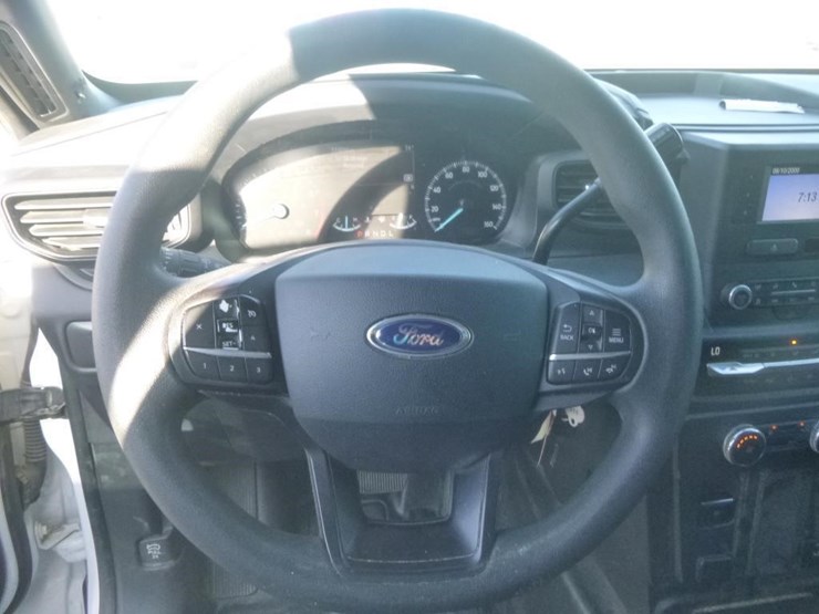 2020-ford-explorer-image-10