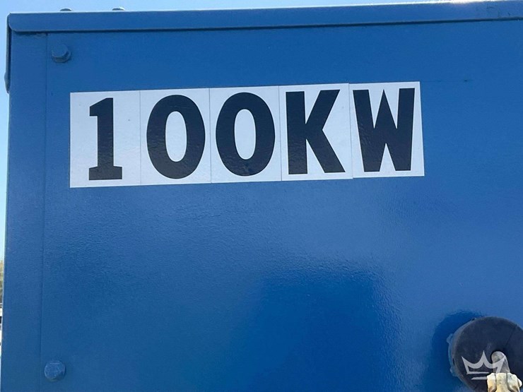 sdmo-100kw-towable-diesel-generator-image-17