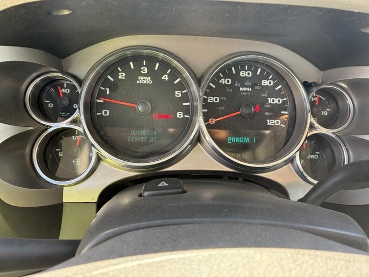 2012-gmc-sierra-2500-image-21