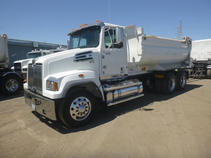 2019-western-star-4700sf-image-2