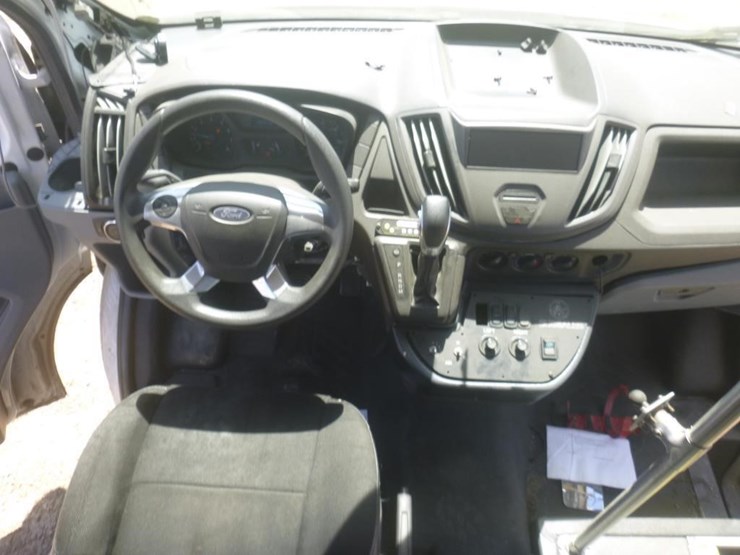 2019-ford-transit-image-8