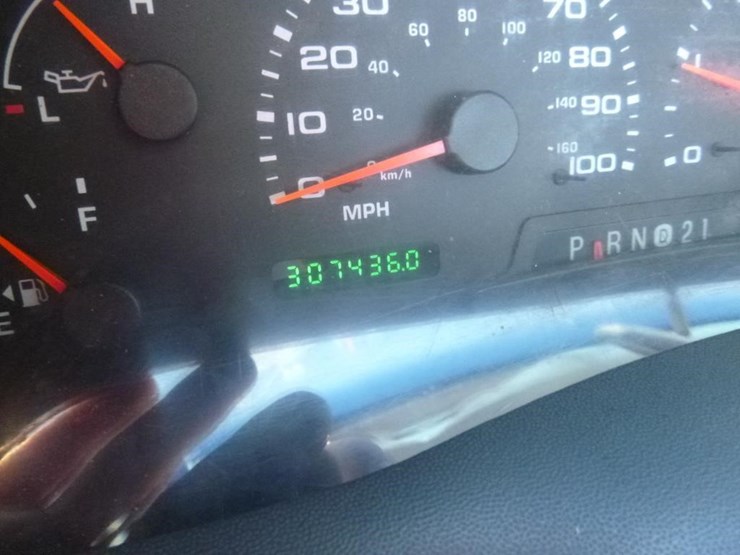 2002-ford-f350-image-15