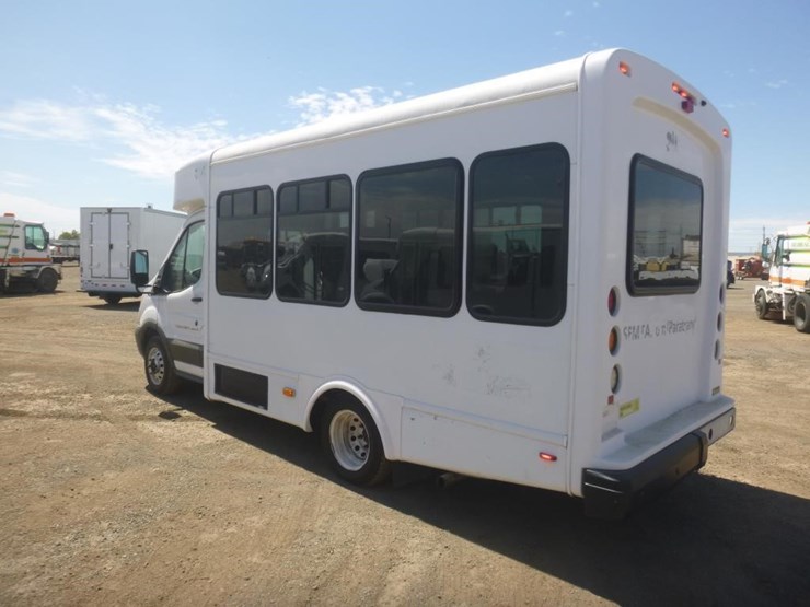 2019-ford-transit-image-4