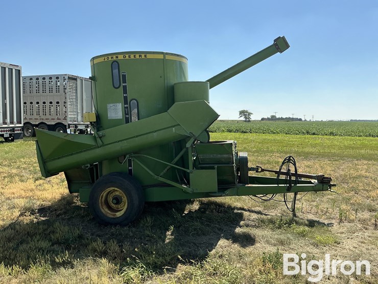 john-deere-e0750-grinder-mixer-image-4