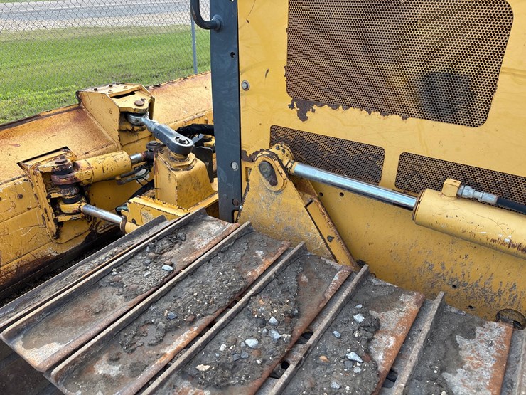 deere-650j-image-15