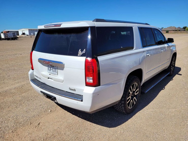 2016-gmc-yukon-xl-image-6