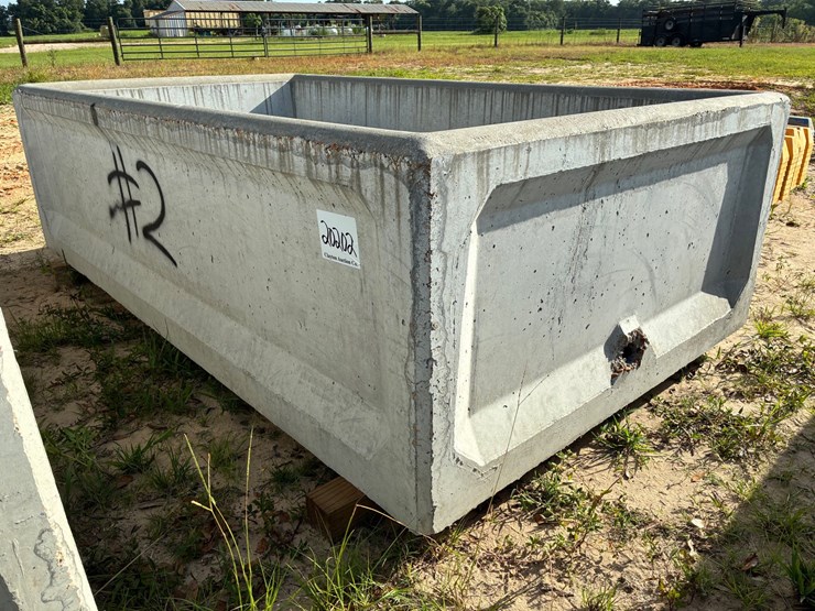 #20202-•-water-trough-image-1