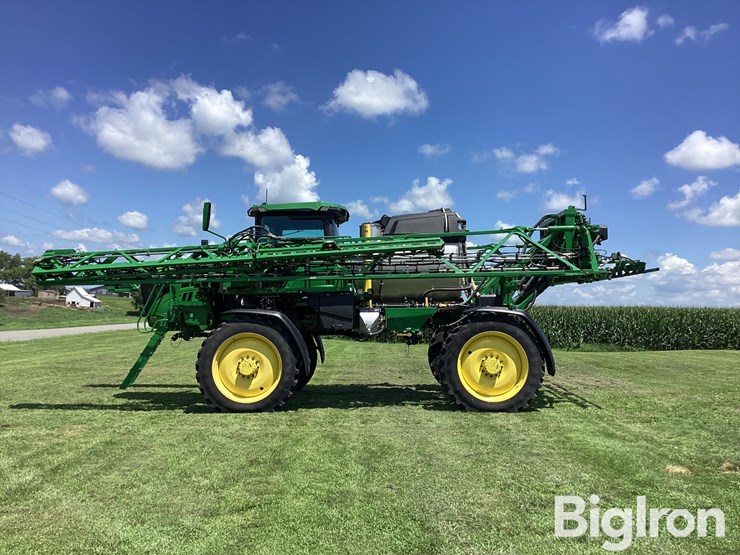 2022-john-deere-412r-image-8