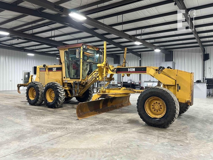 2001-caterpillar-140h-image-2