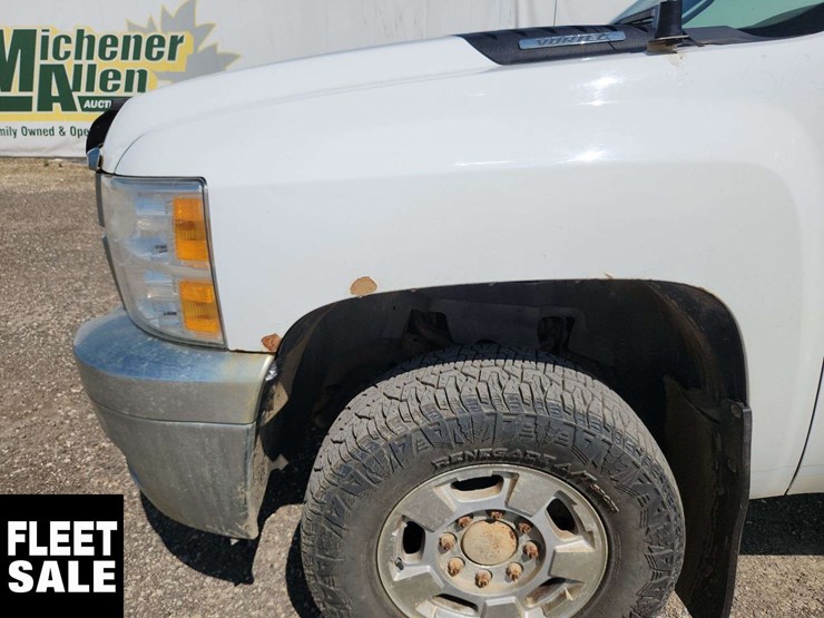 2013-chevrolet-silverado-2500hd-image-34