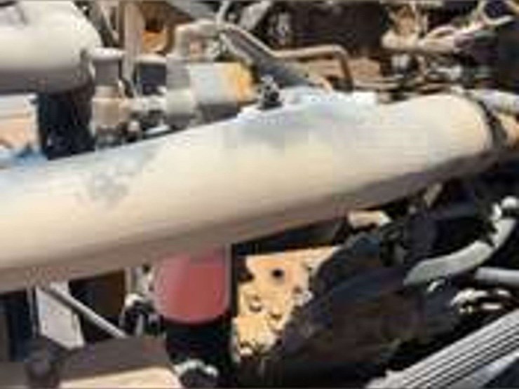2007-freightliner-m2-106-image-39