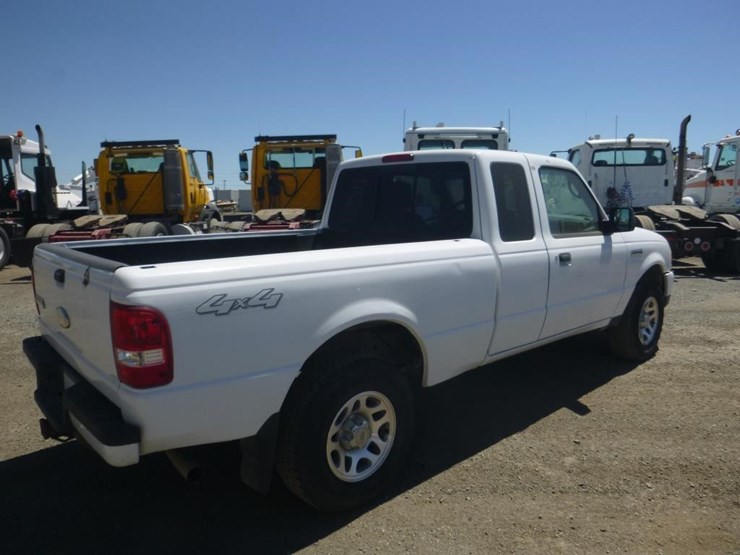 2011-ford-ranger-image-3