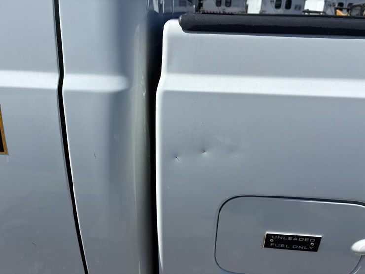 2011-ford-f250-xl-image-6