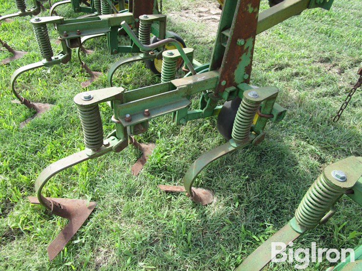 john-deere-825-image-19