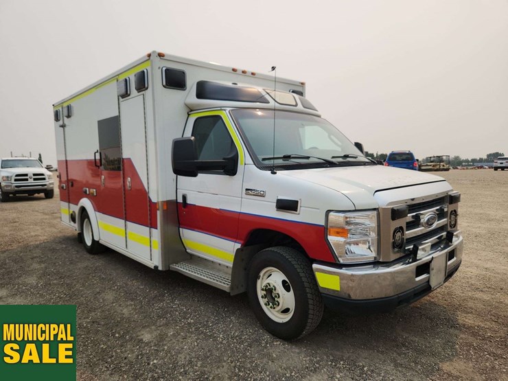 2013-ford-e450-image-37
