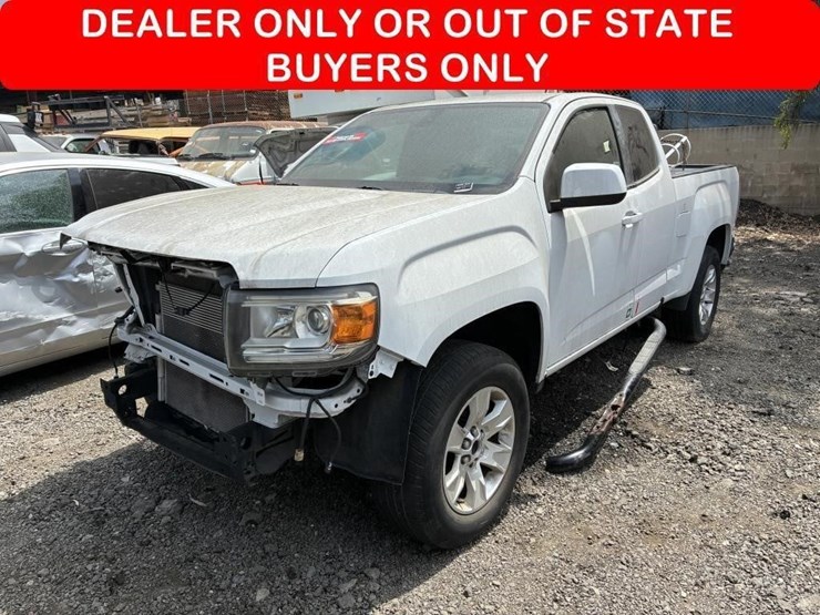 2018-gmc-canyon-image-1