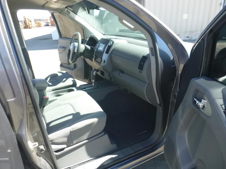 2018-nissan-frontier-image-6