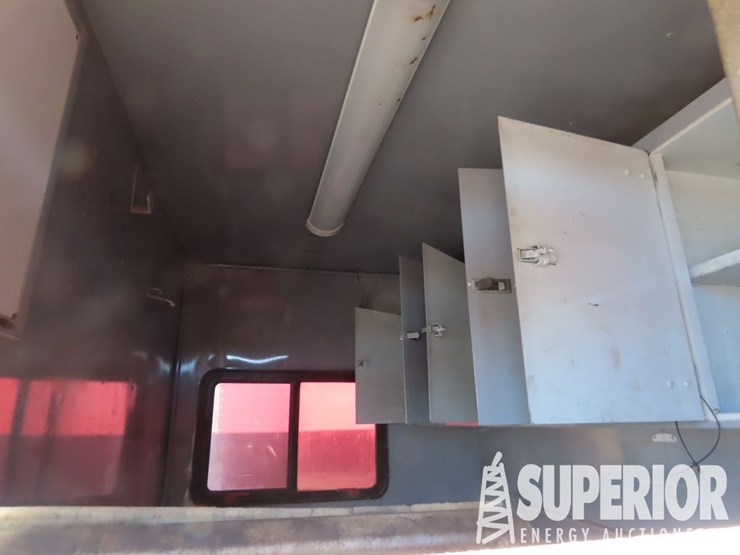 2009-van-truck-body-enclosed-lube-trailer-image-11