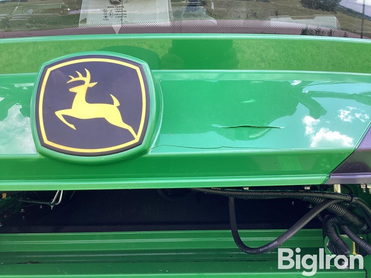 2025-john-deere-s7-700-image-16