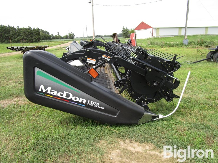 2012-mac-don-fd70-image-4