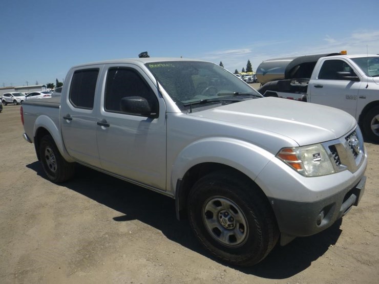 2018-nissan-frontier-image-2