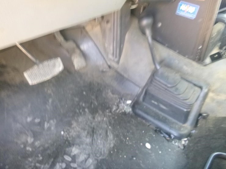2015-ford-f350-image-13