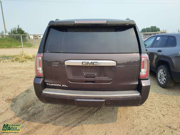 2015-gmc-yukon-xl-image-18
