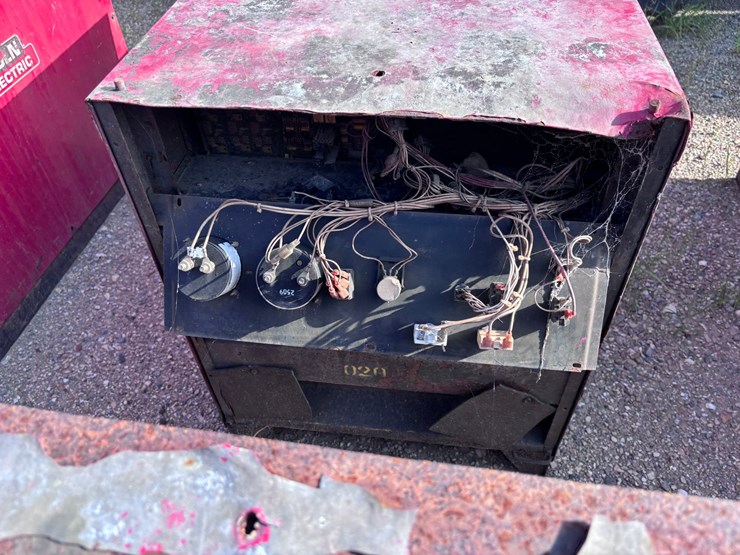 #39068-•-lincoln-electric-dc-600-welder-|-for-parts/repairs-image-2