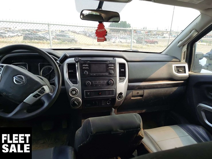 2017-nissan-titan-image-13