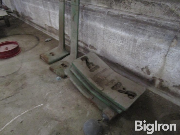 john-deere-4430-front-weights-image-1