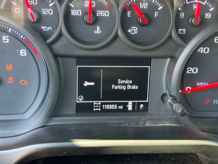 2020-chevrolet-silverado-2500hd-image-19